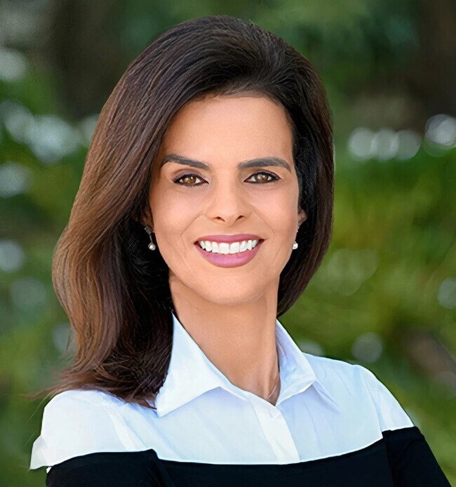 Nelly Estopinan