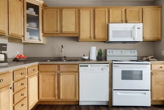 1425 Hampshire Ave S, Saint Louis Park, MN 55426