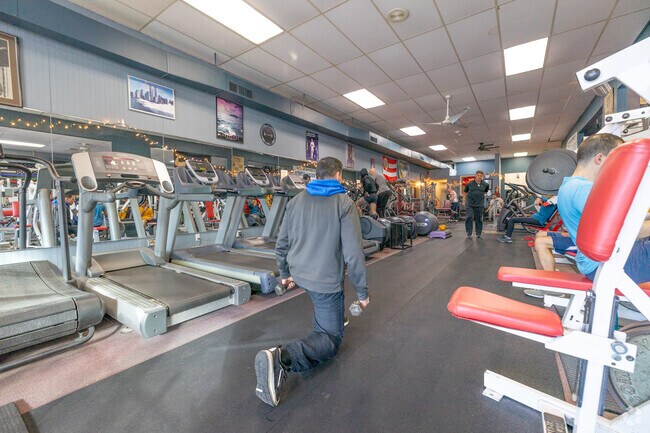 Personal Fitness Club in Rocky Point near Shoreham is a friently motivational fitness spot.