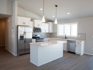 10117 Concord Dr, Horace, ND 58047