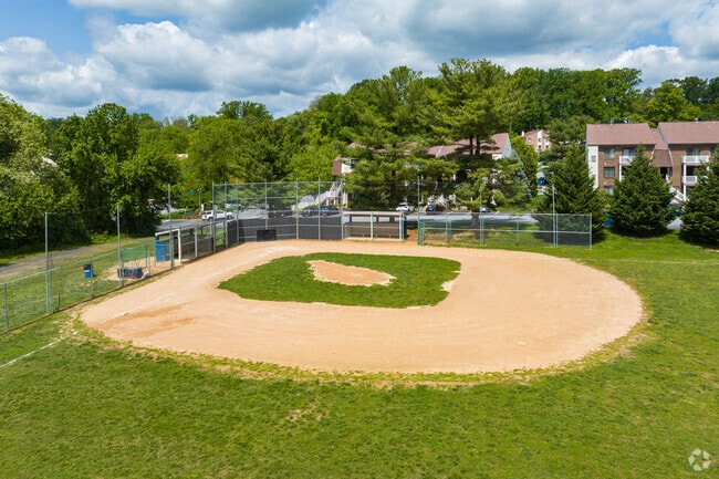 Brookhaven Memorial Park has five baseball diamonds, perfect for playing a little league game.