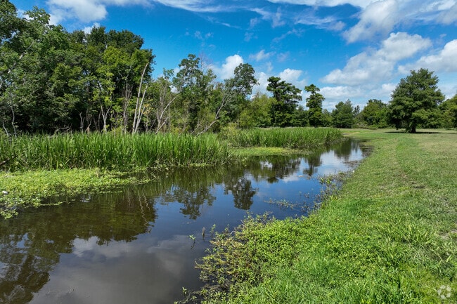 Scenic water views are common throughout Westbank, Louisiana.