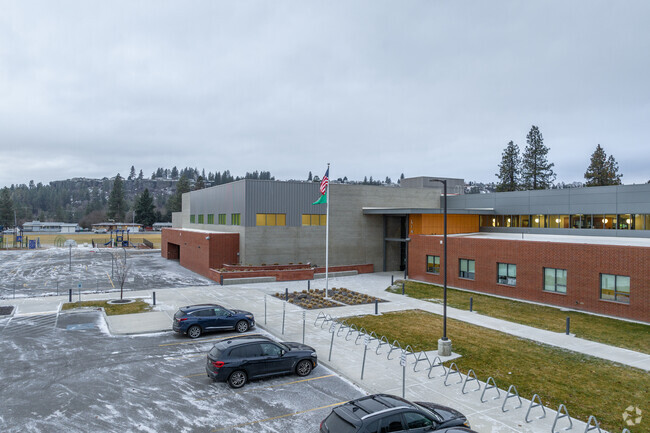 Linwood Elementary has a small parking lot in front of the school.