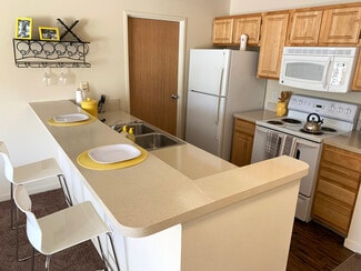 1010 Arboretum Cir, Kalamazoo, MI 49006