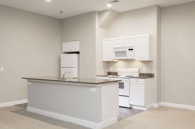 1001 Chestnut St unit 407E, Philadelphia, PA 19107 - photo 7