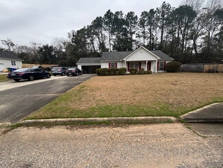 206 Sussex Ave, Troy, AL 36081