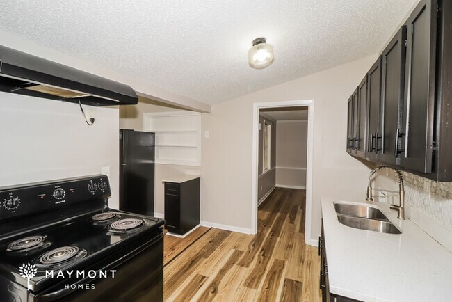 3701 Kipling Ave, Memphis, TN 38128 - photo 5