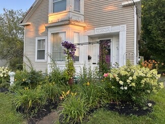 68 Pleasant St Unit 68 Pleasant st, Rockland, ME 04841