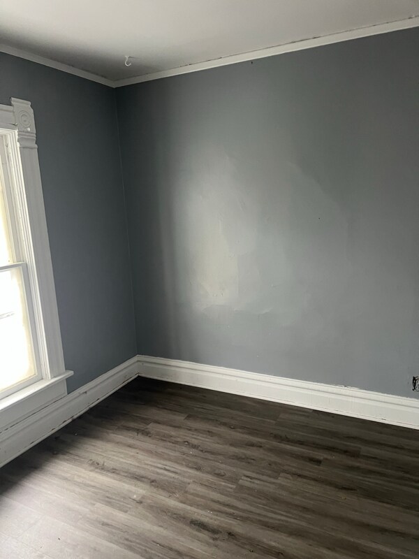 1221 9th St unit 1, Rockford, IL 61104 - photo 2