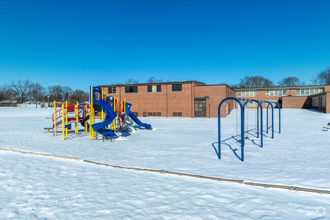 Blackhawk Primary Center is located in Park Forest, IL.