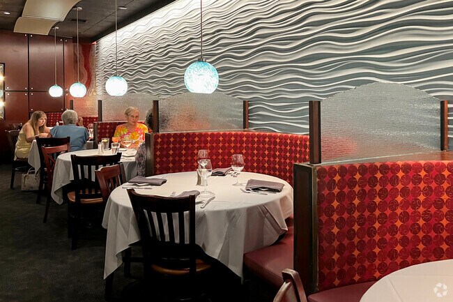 E&E Stakeout Grill offers fine dining, just over the bridge in Belleair Bluffs.