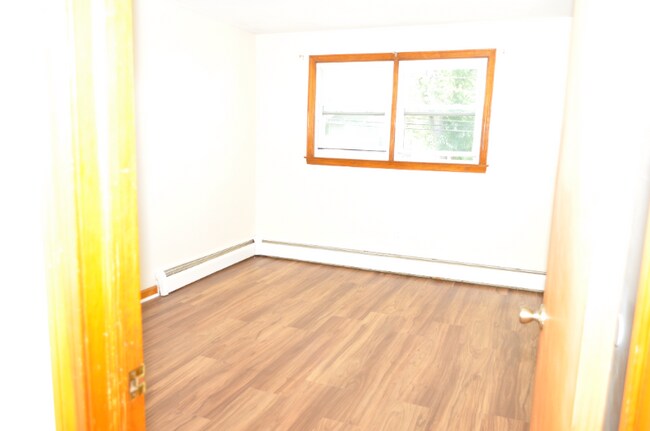 12 Maple Ave unit 2, Wallingford, CT 06492 - photo 6