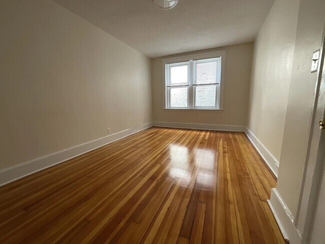 9 Barrows St unit 3, Allston, MA 02134 - photo 5
