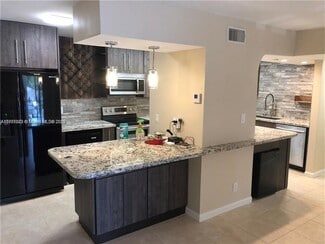 805 SW 30th St, Fort Lauderdale, FL 33315