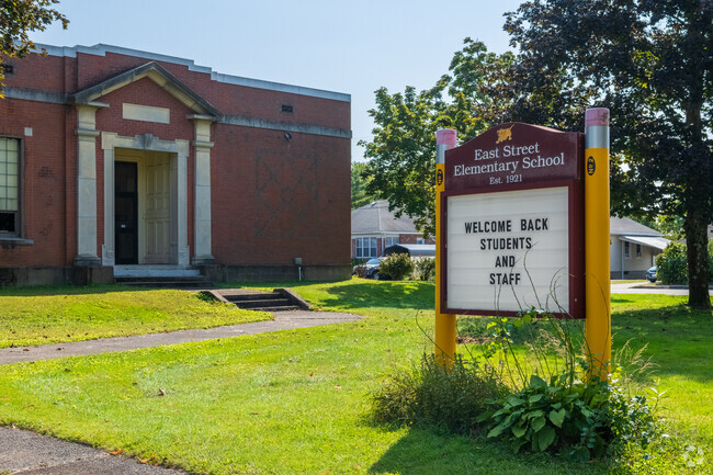 East Street Elementary School