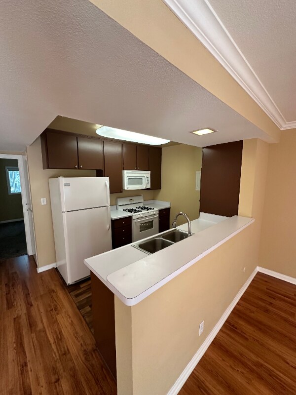 338 S Arroyo Dr unit B, San Gabriel, CA 91776 - photo 2