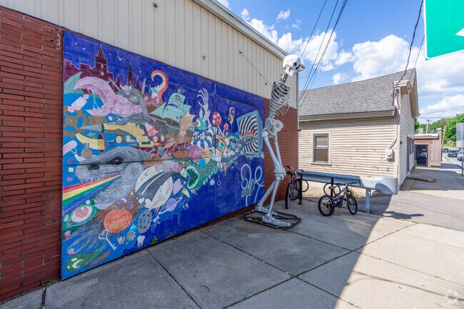 Artistic festivals occasionally take place in the Maynard.