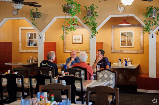 Enjoy breakfast or lunch at Papa's New Roost in Phoenix Lake, California.