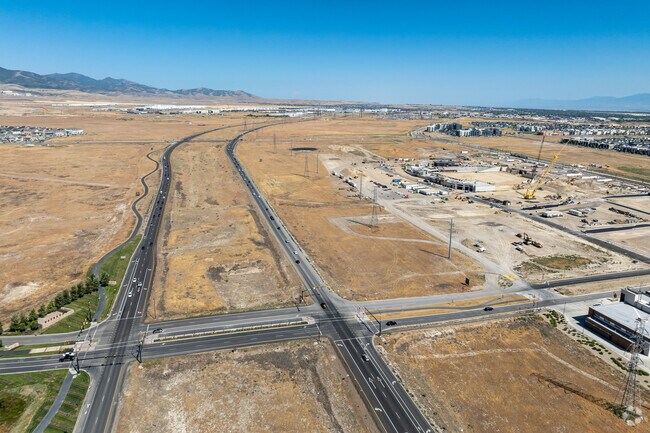 It takes 20 minutes to get from Daybreak to Salt Lake City on Highway 85.