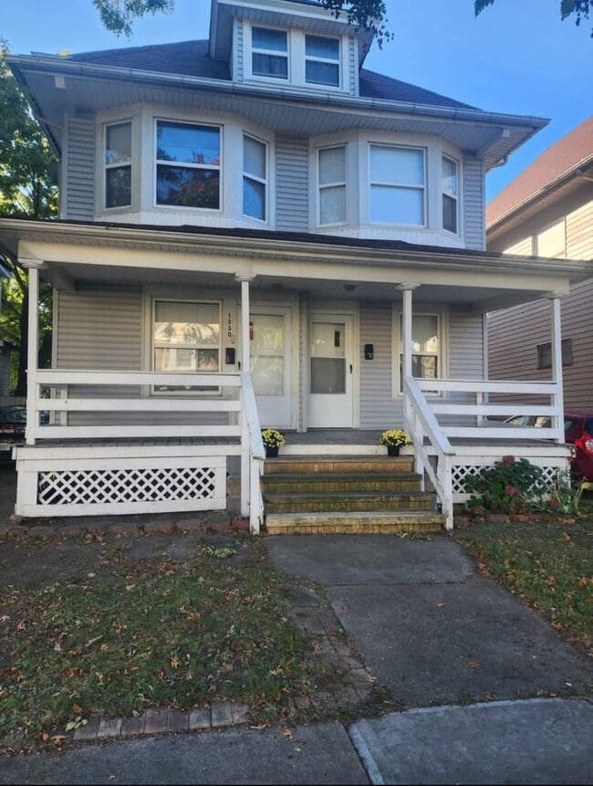 1330 W 89th St Unit 1, Cleveland, OH 44102
