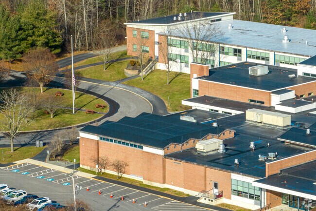 An aerial John W. Wynn Middle School in Tewksbury, MA.