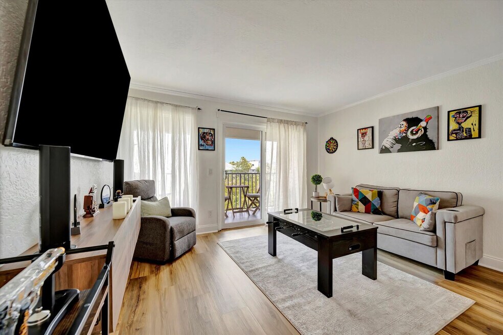 2506 N Rocky Point Dr unit ID1032235P, Tampa, FL 33607 - photo 1