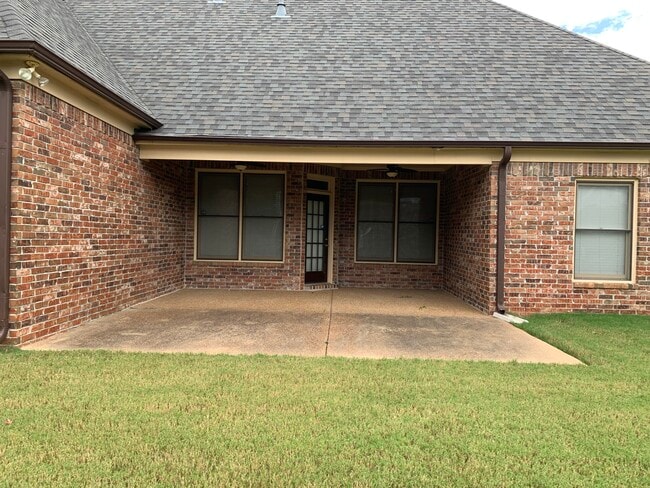 1695 Berryhill Rd, Cordova, TN 38016 - photo 5