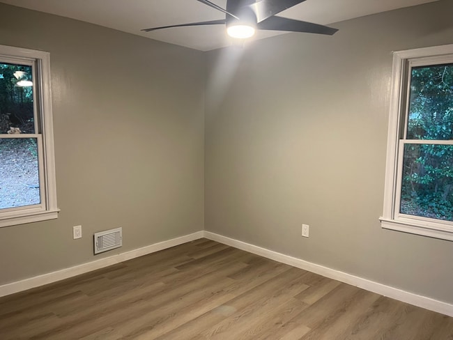 1994 Brenda Dr, Austell, GA 30168 - photo 2