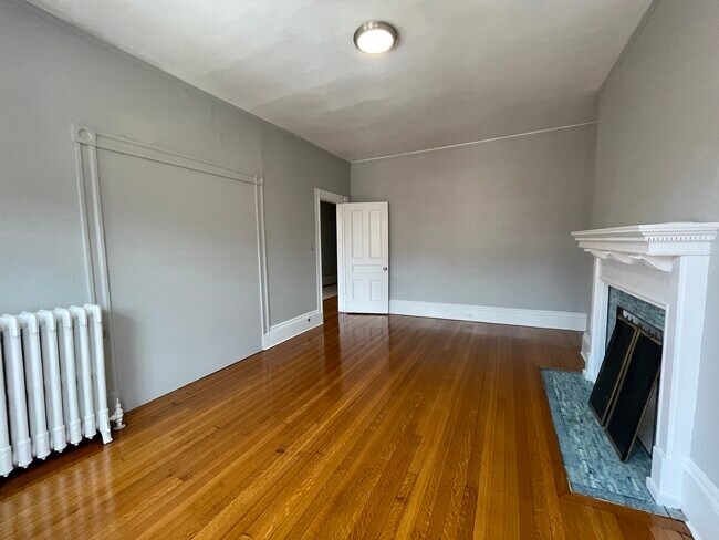 11 Park St unit 6, Brookline, MA 02446 - photo 4