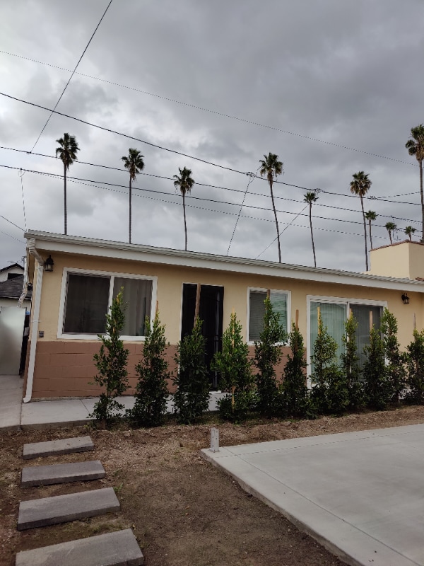 2321 Hillcrest Dr Unit 2321 1/2, Los Angeles, CA 90016