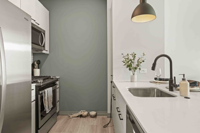 2151 N Elston Ave, Chicago, IL 60614 - photo 5