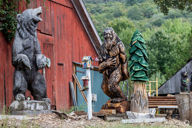 Canton residents appreciate quality yard art.