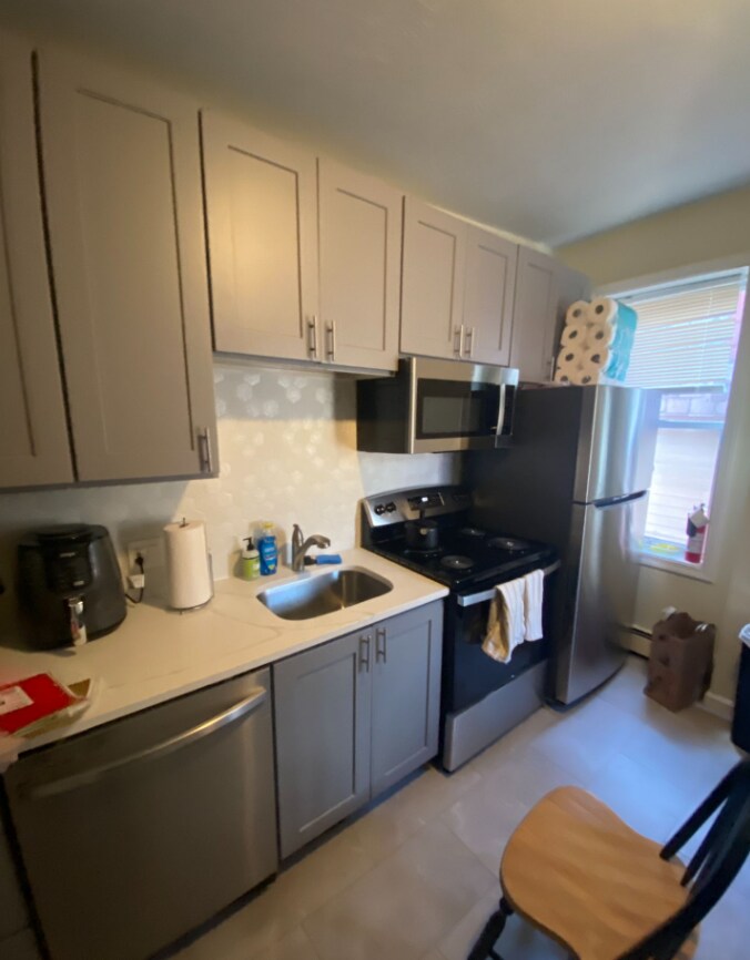 824 Huntington Ave unit 4, Boston, MA 02115 - photo 1