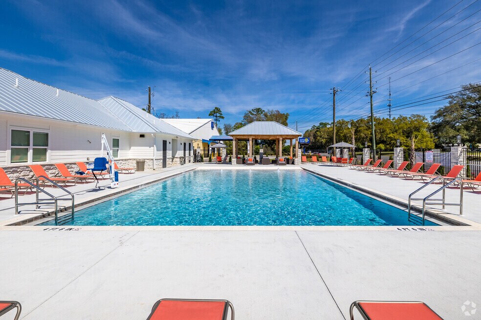 Legend at Pine Forest, Pensacola, FL 32534 - photo 1