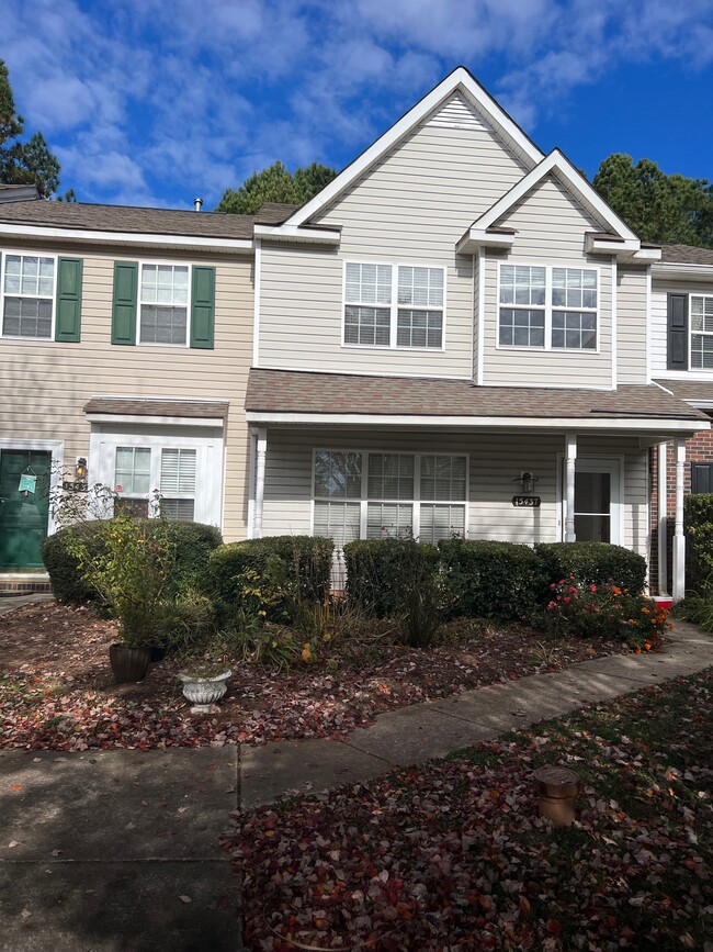 15437 Asterwind Ct, Charlotte, NC 28277 - photo 2