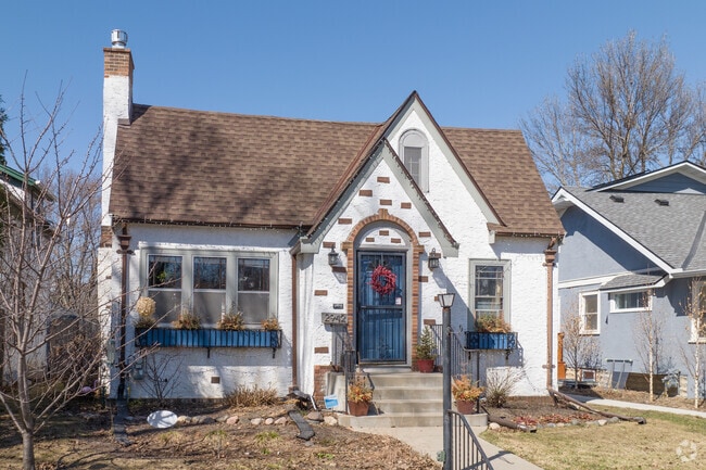 Future Columbia Park residents might choose a small cottage.