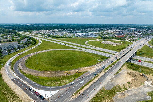 With commuting options near Interstates 70 and 270, getting to work is easy in Timberbrook.