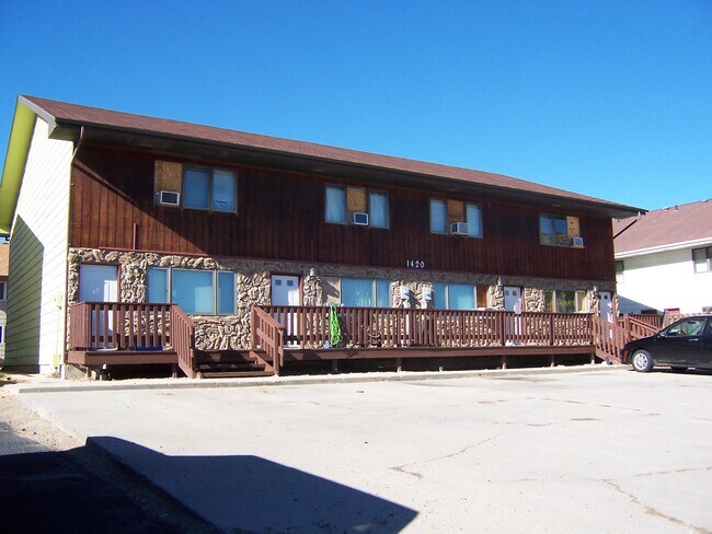 1420 S Pennsylvania Ave unit 1, Casper, WY 82609 - photo 2