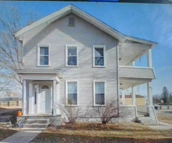 305 N Main St unit Apartment 1, Brooklyn, MI 49230 - photo 2