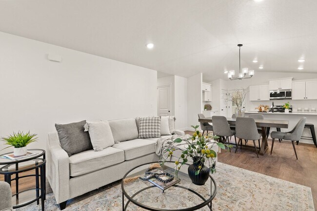 1792 NE 9th Place unit 36951512, Hermiston, OR 97838 - photo 2