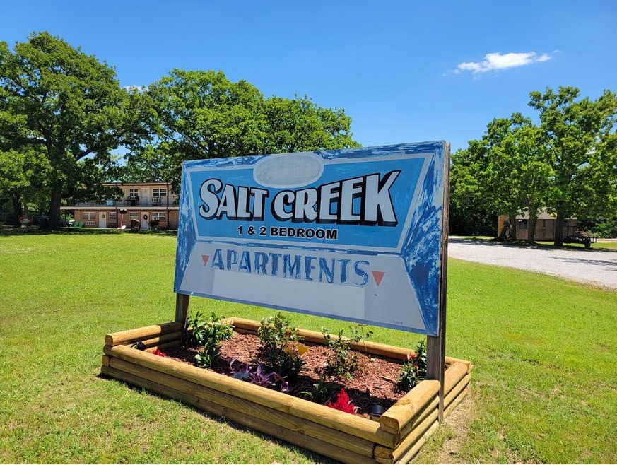 254 Hinton Blvd, Mannford, OK 74044 - photo 1