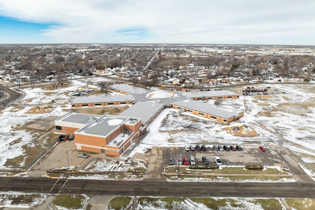 Woodman Elementary School is a popular schooling option in the area.
