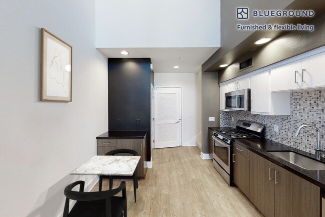 7400 Center Ave unit FL5-ID10840A, Huntington Beach, CA 92647 - photo 2