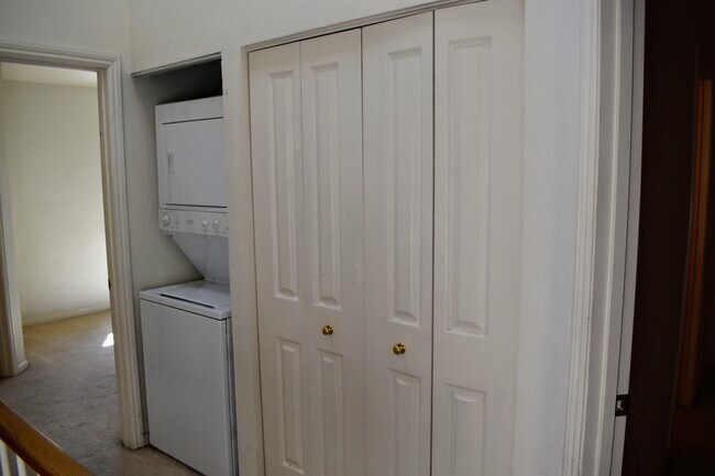 1555 Cherry St unit 3, San Carlos, CA 94070 - photo 5