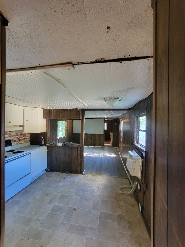 11 Moore St, Waverly, VA 23890 - photo 2