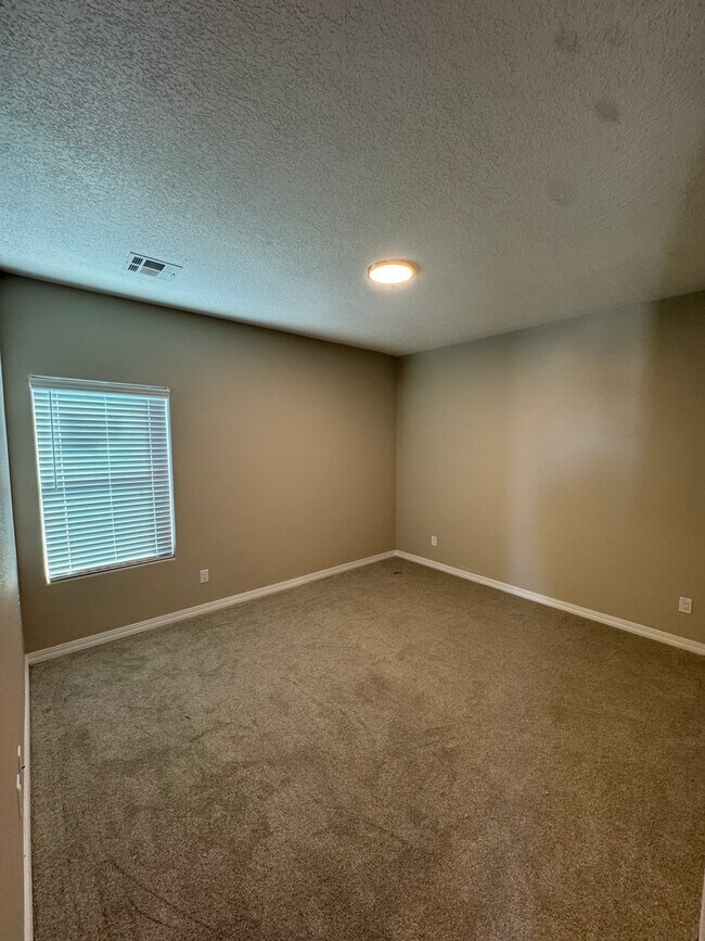 4805 Guadalupe Peak St SW, Los Lunas, NM 87031 - photo 7