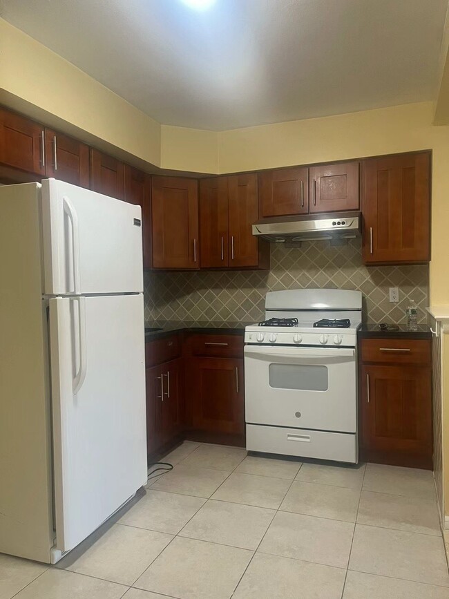 5811 74th St, Middle Village, NY 11379