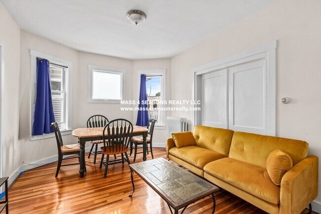 7 Harold Park unit 3, Roxbury, MA 02119 - photo 2