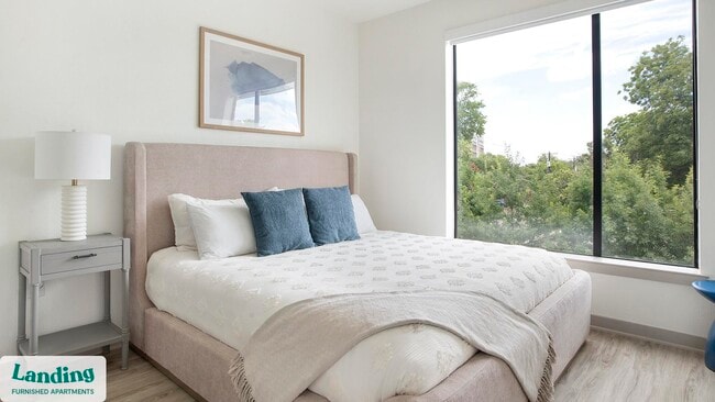 4811 Woodrow Ave unit 215, Austin, TX 78756 - photo 7