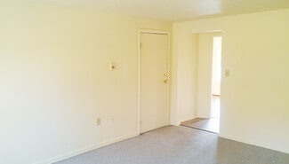 365 St Paul St Unit 365 1/2 St Paul #11, Burlington, VT 05401